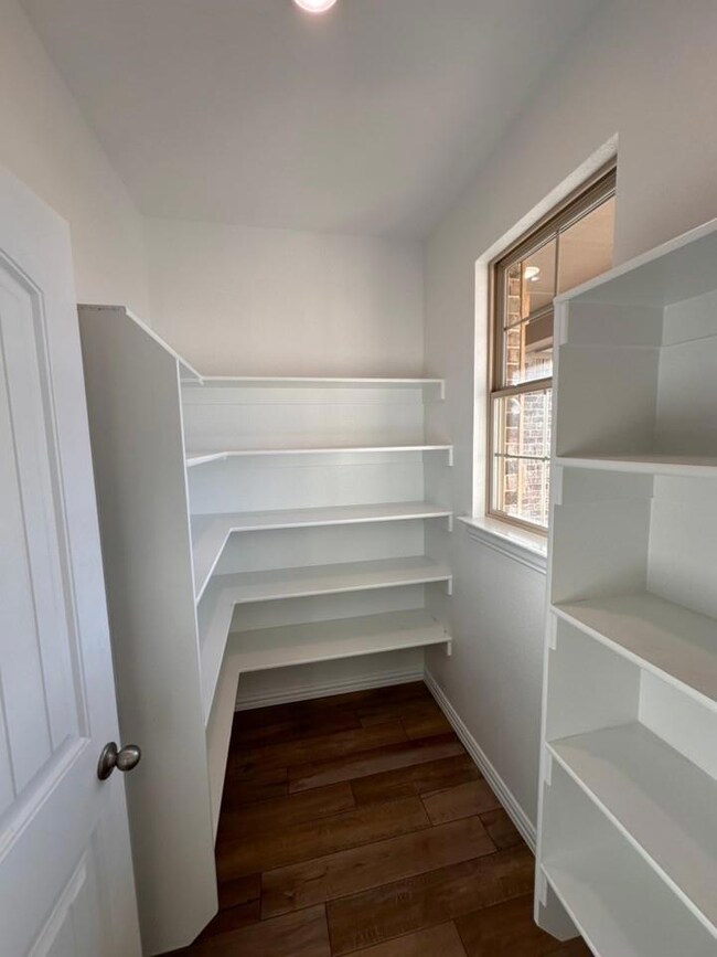 123 Brush Creek Dr, Boyd, TX 76023 - photo 4