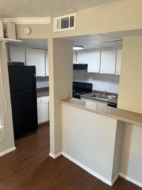 4040 Brown St unit 9, Dallas, TX 75219 - photo 3