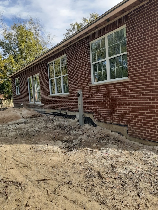 Full Brick exterior on all 4 sides