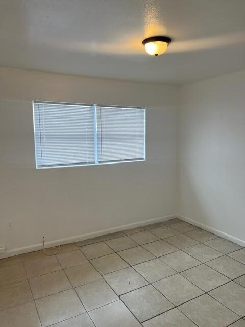 698 SW 5th St unit 3, Belle Glade, FL 33430 - photo 7