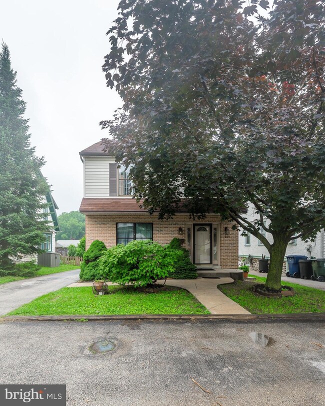 205 Willow Rd, Wallingford, PA 19086 - photo 5