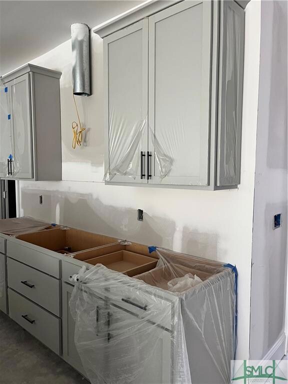 Cabinets are IN!!!