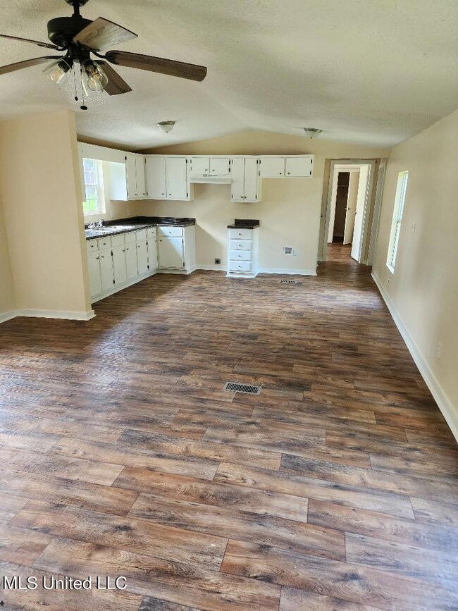 1021 Whitehurst - 3