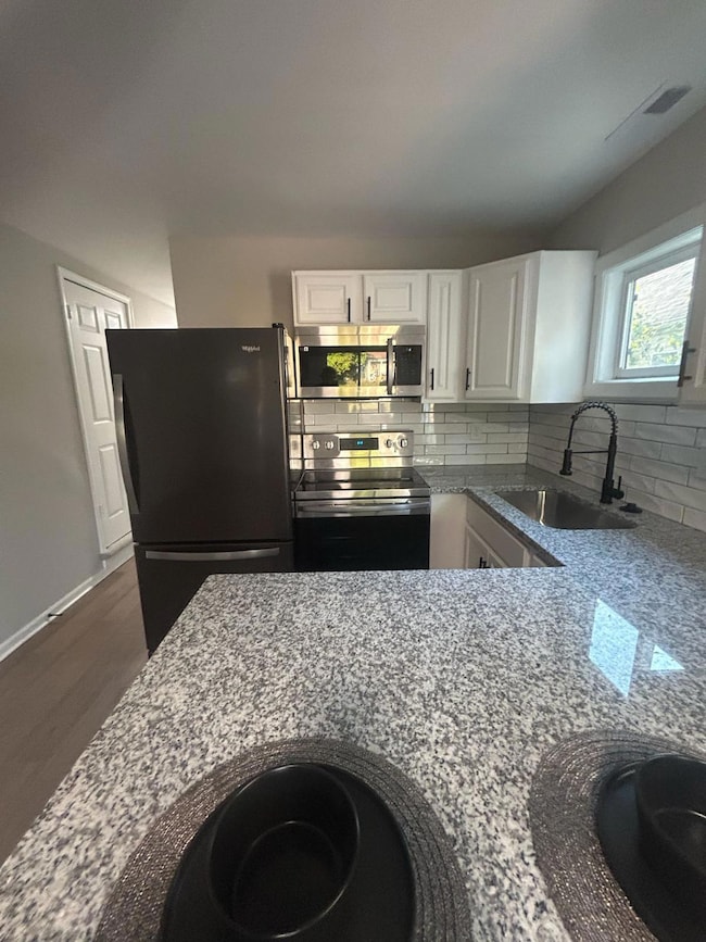 599 Whitethorne Ave, Columbus, OH 43223 - photo 7