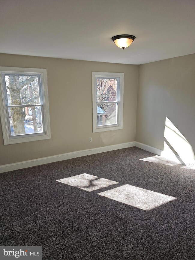 13 Walnut St, Pottstown, PA 19464 - photo 7