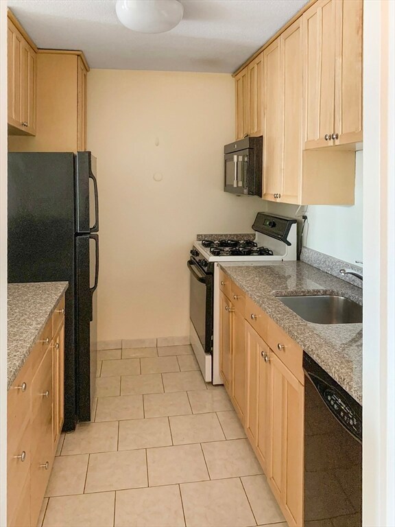 9 Hawthorne Place unit 12A, Boston, MA 02114 - photo 5