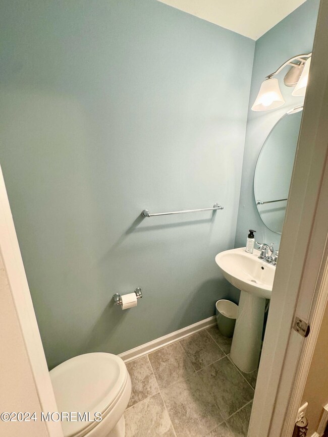 64PhillipEFrankWay_49381_4