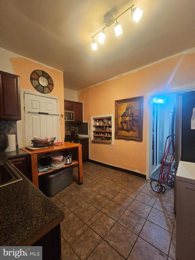 5121 Brown St, Philadelphia, PA 19139 - photo 4