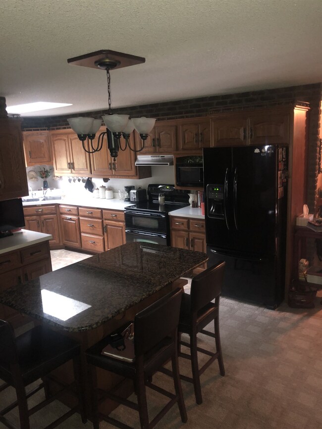 2535 E Markle Rd, Huntington, IN 46750 - photo 6