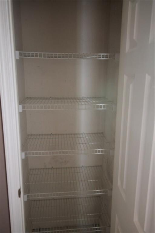 219 Walter Ct, Carmel, IN 46032 - photo 4