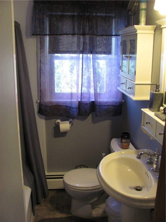 44 Novelty Rd, Warwick, RI 02889 - photo 5