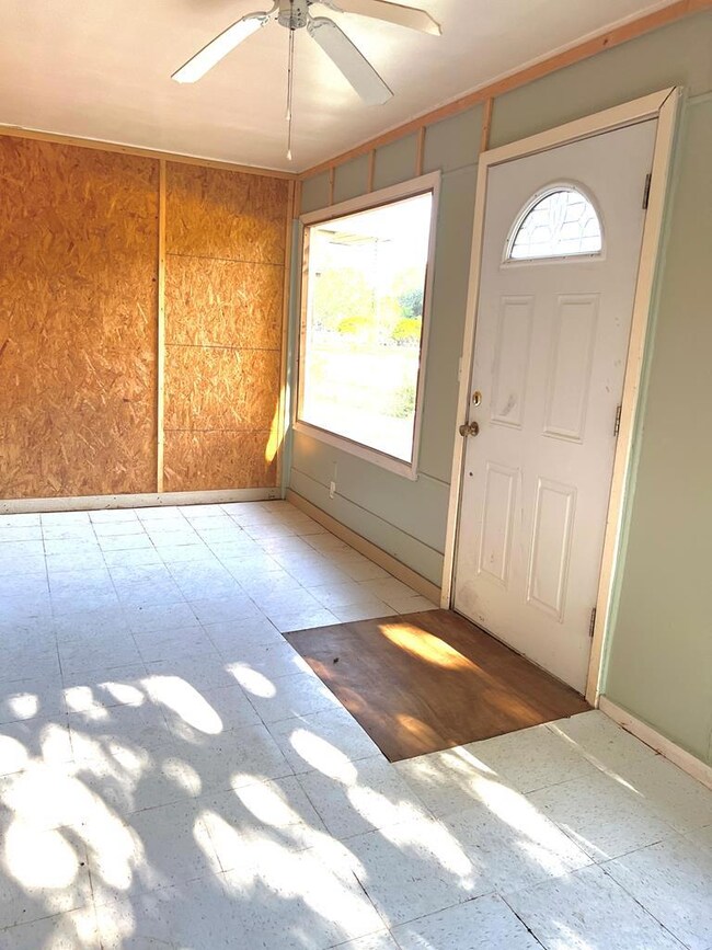 2508 8th St, Bay City, TX 77414 - photo 7