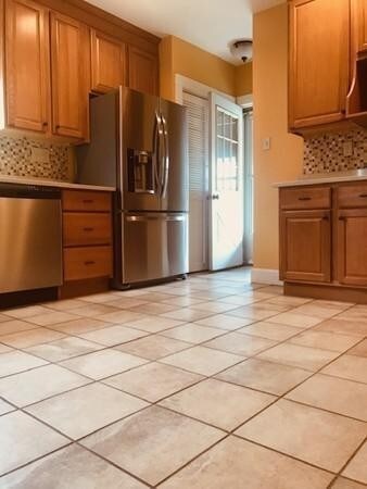 1098 Fellsway unit 2, Medford, MA 02155 - photo 3