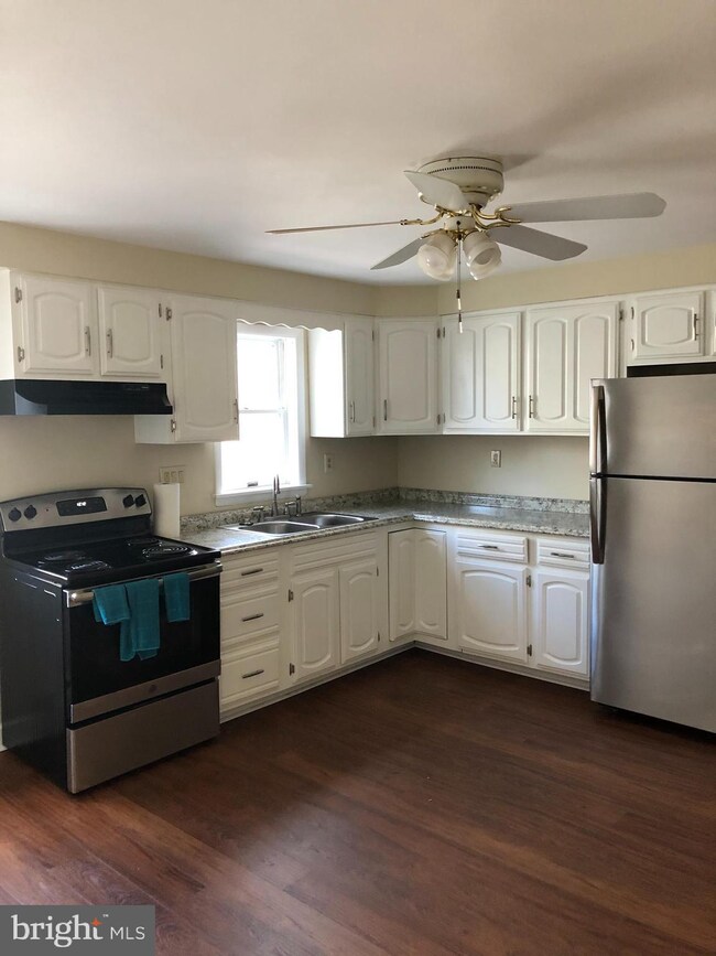 43 S Main St unit 3, Woodstown, NJ 08098 - photo 5