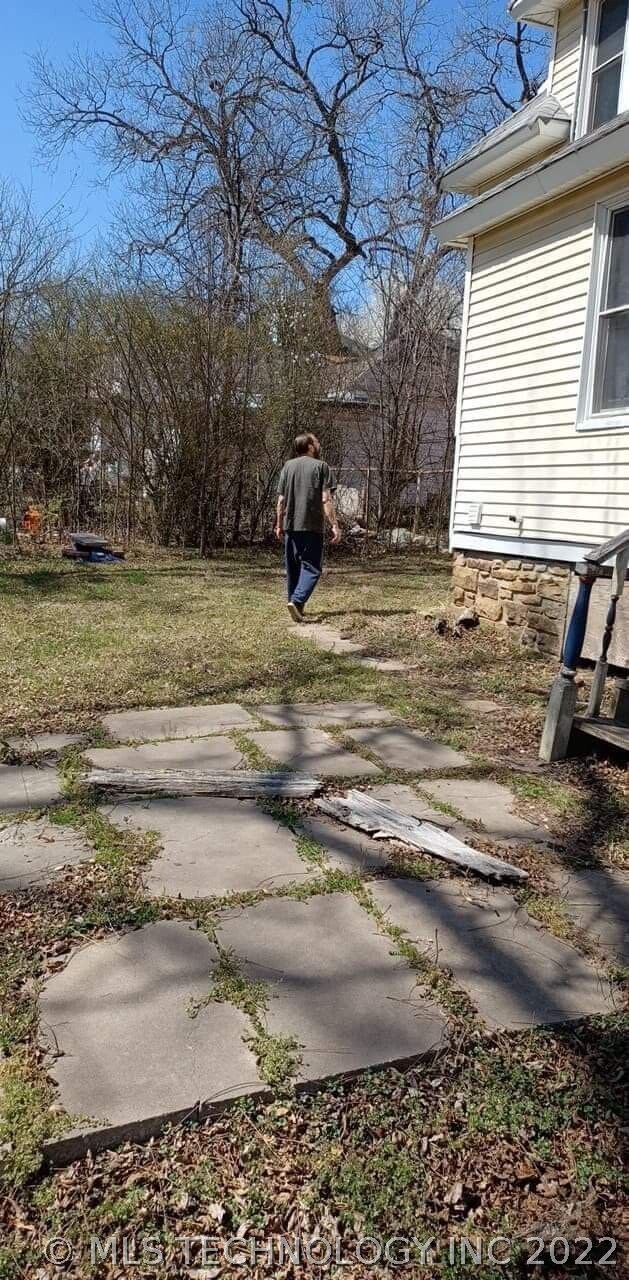 202 W 2nd St, Okmulgee, OK 74447 - photo 5