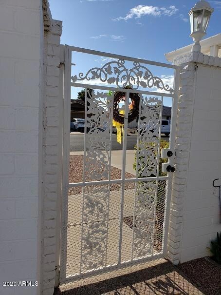 17623 N Lindgren Ave, Sun City, AZ 85373 - photo 2