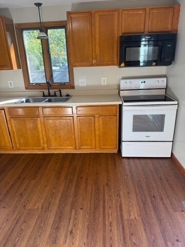 61 Glenmore St, Springfield, MA 01129 - photo 5