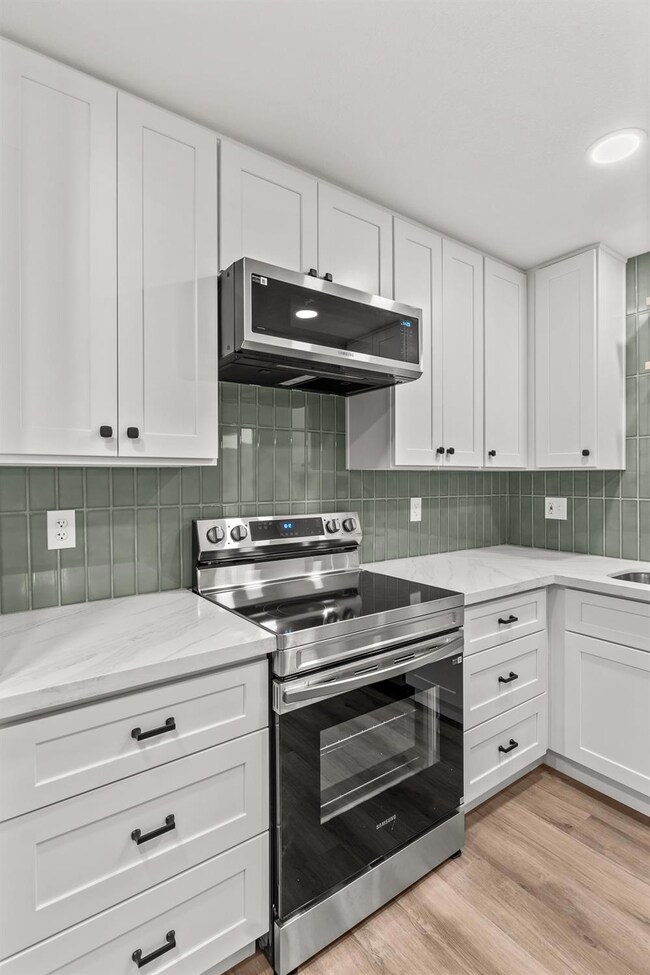 1370 N Willow Ave, Fresno, CA 93727 - photo 7