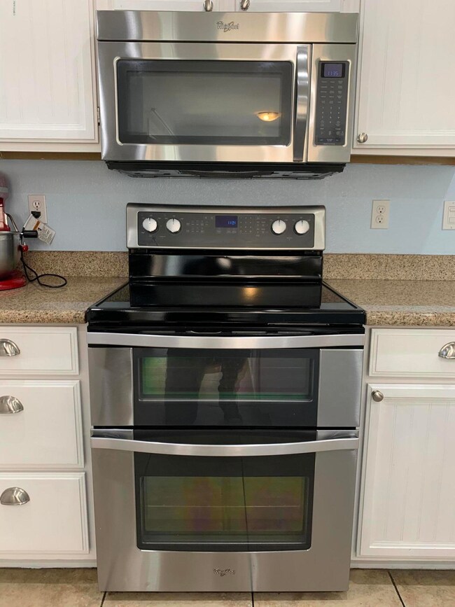H Kitchen