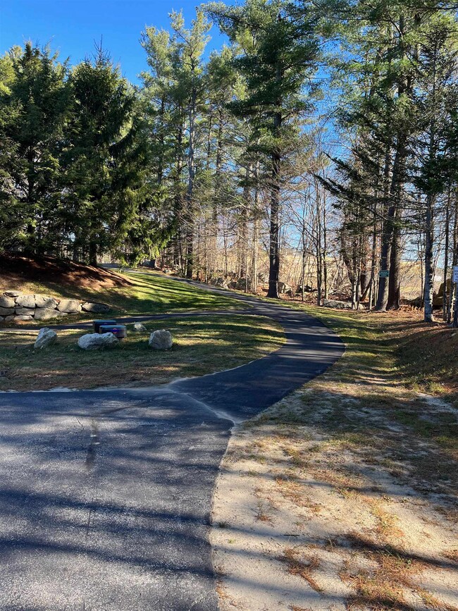 110 Fenwood Commons, New London, NH 03257 - photo 3