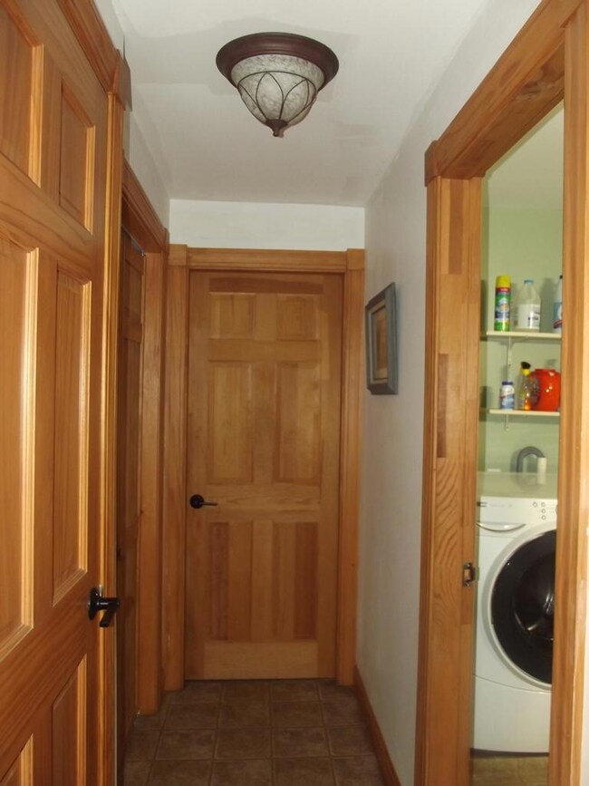 6 Hallway