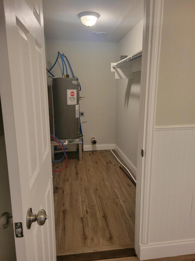 712 Jameson St, Weatherford, TX 76086 - photo 5