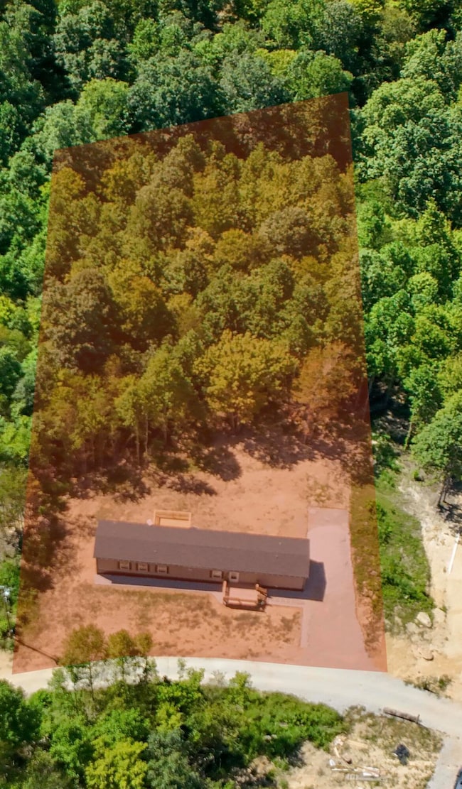 2082 Hazel Patch Rd, East Bernstadt, KY 40729 - photo 4