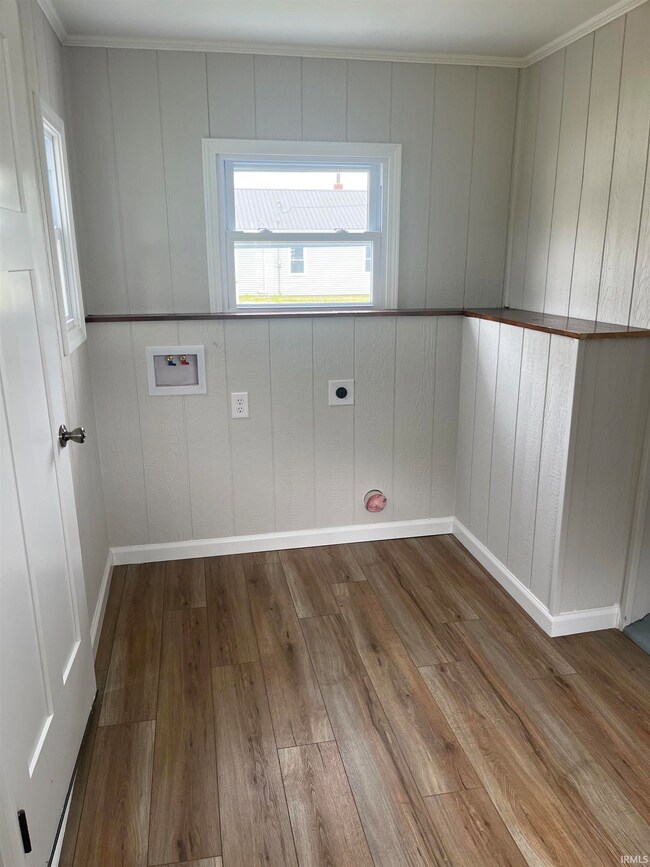 323 N 1st St, Edwardsport, IN 47528 - photo 6