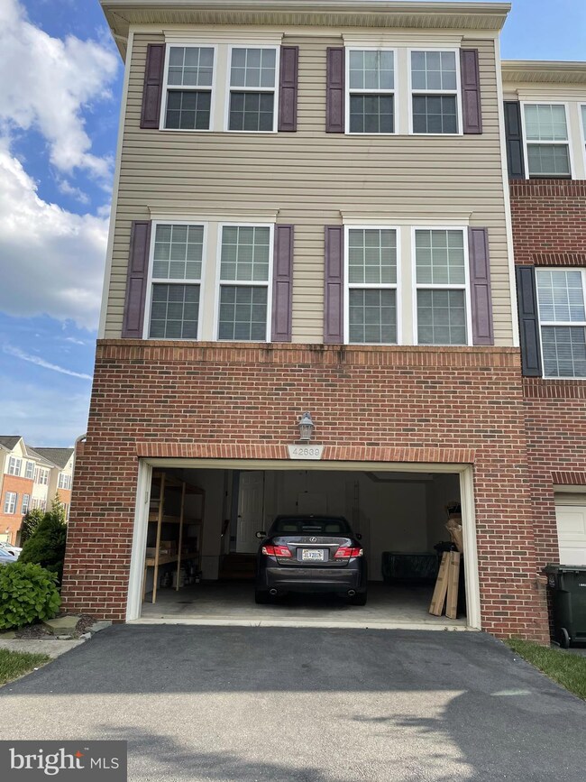 42639 Melville Terrace, Brambleton, VA 20148 - photo 2