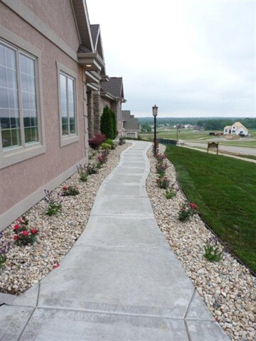 931 Carnoustie Way, Oregon, WI 53575 - photo 2