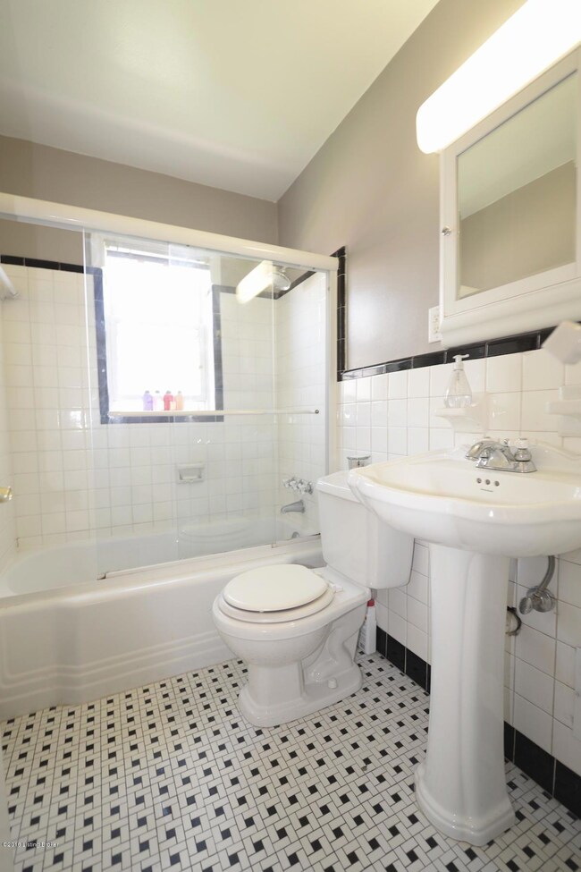 1117 Baxter Ave unit B3, Louisville, KY 40204 - photo 6