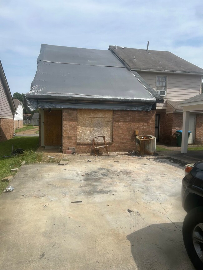 View of side of home