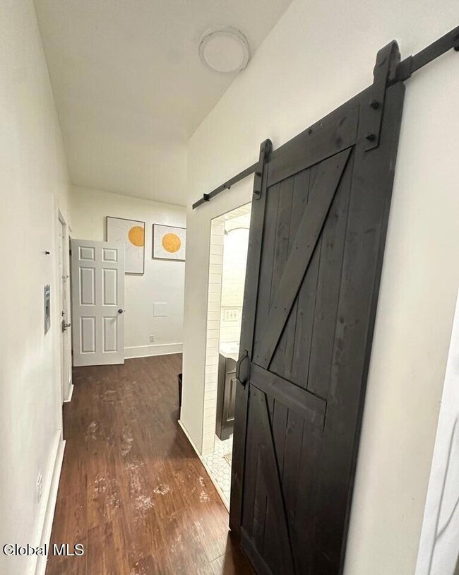 51 Elm St unit 1, Albany, NY 12202 - photo 3