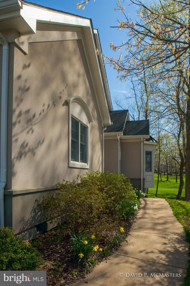 57 S Tamarac Dr, Shepherdstown, WV 25443 - photo 5