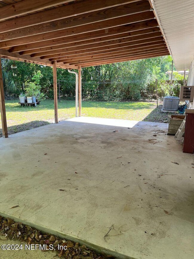 6455 Solandra Dr, Jacksonville, FL 32210 - photo 5