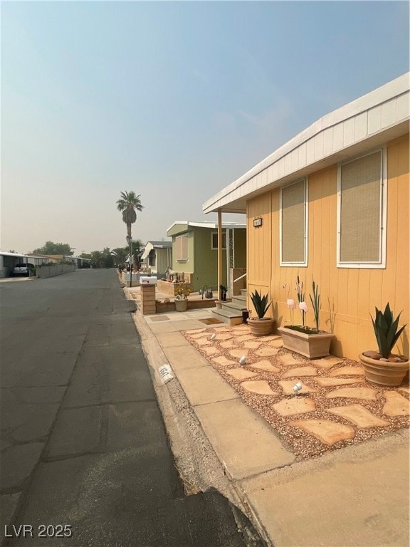 4641 Royal Ridge Blvd, Las Vegas, NV 89103 - photo 2