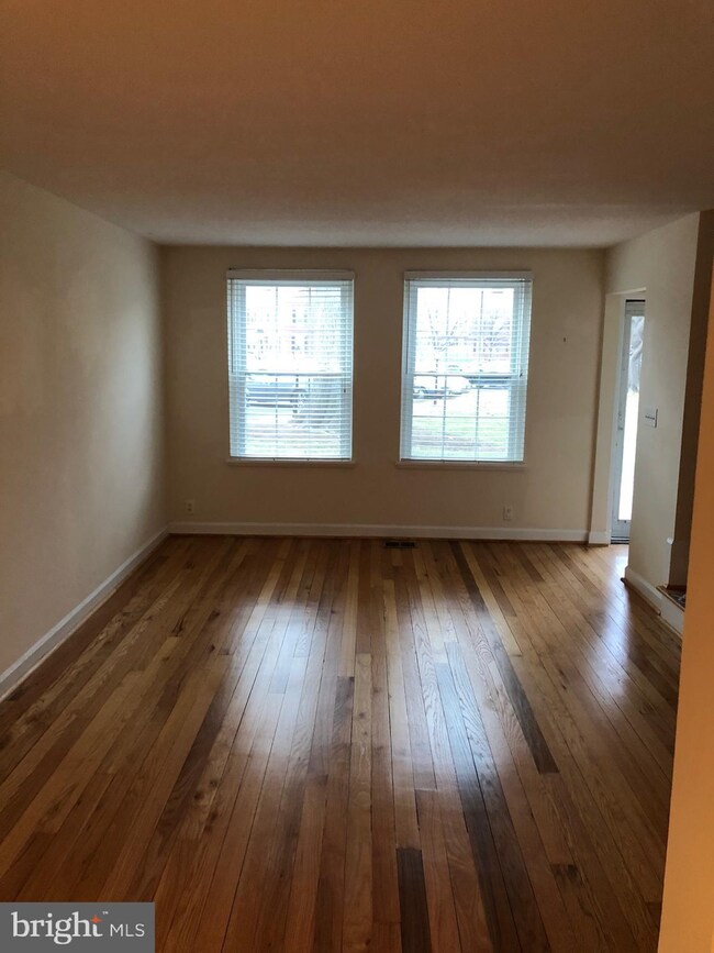 4647 36th St S unit A, Arlington, VA 22206 - photo 5