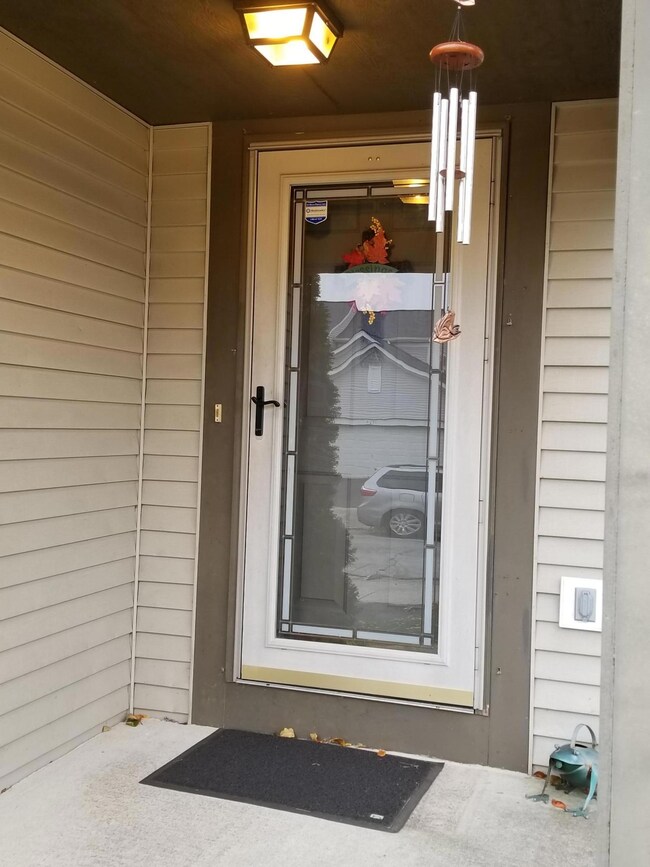 3553 High Creek Dr, Columbus, OH 43223 - photo 4