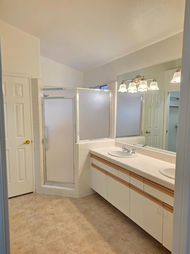 369 E Lindbrook Ln, Fresno, CA 93720 - photo 7