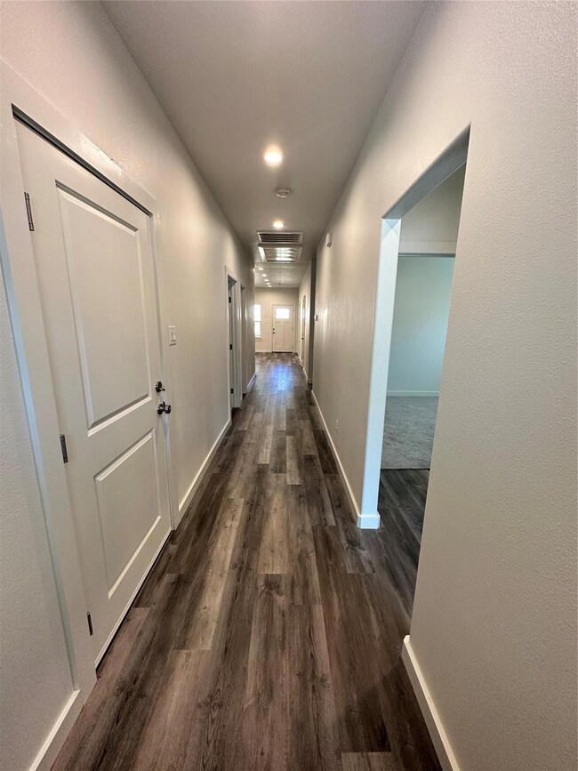 1005 Dubois St, Denison, TX 75020 - photo 4