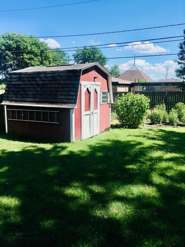 Storage shed