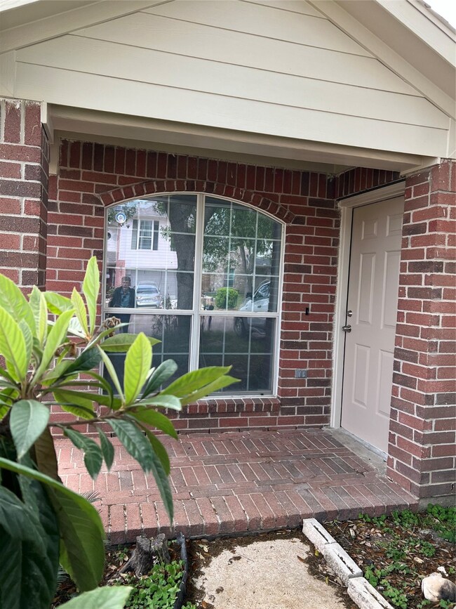 15646 Briargate Ct, Missouri City, TX 77489 - photo 3