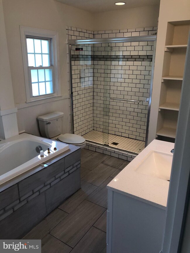 8518 Spruce St, Manassas, VA 20111 - photo 5