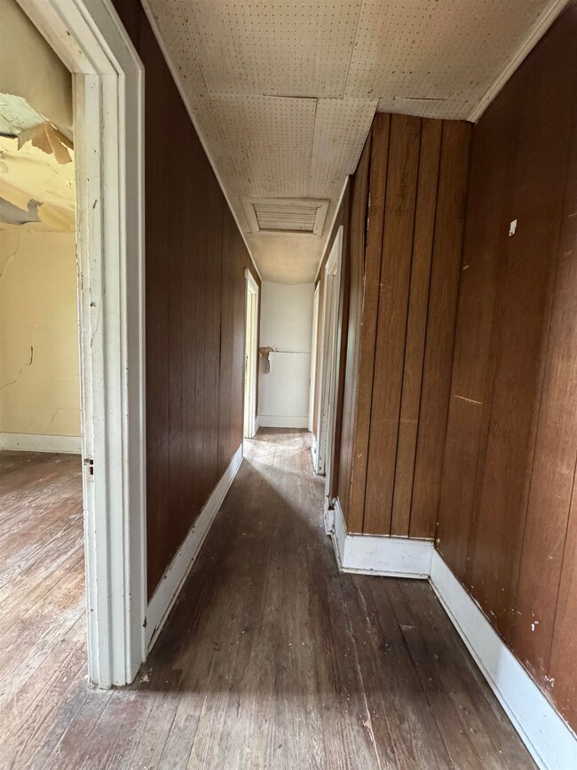 613 E van Wagoner Ave, Flint, MI 48505 - photo 6