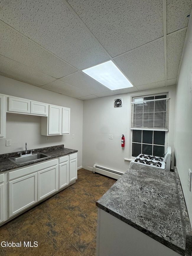 18 Devlin St, Cohoes, NY 12047 - photo 4