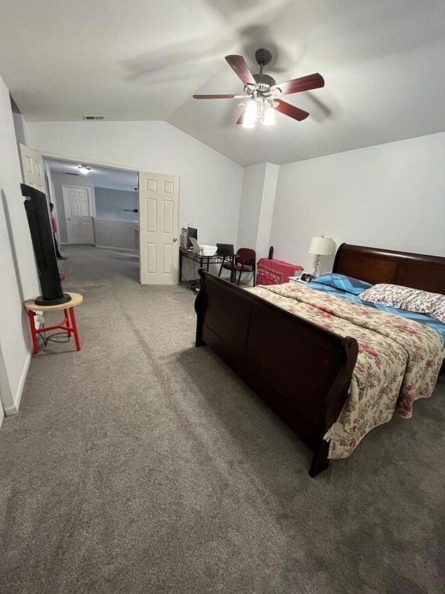 2424 Reflections Dr unit T2202, Aurora, IL 60502 - photo 7