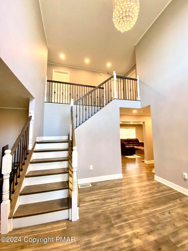 2 Summit Dr, Mount Pocono, PA 18344 - photo 5