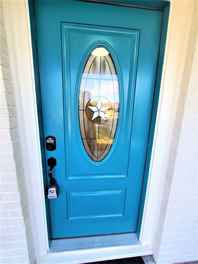 125 Red Ripple Rd, Houston, TX 77076 - photo 2