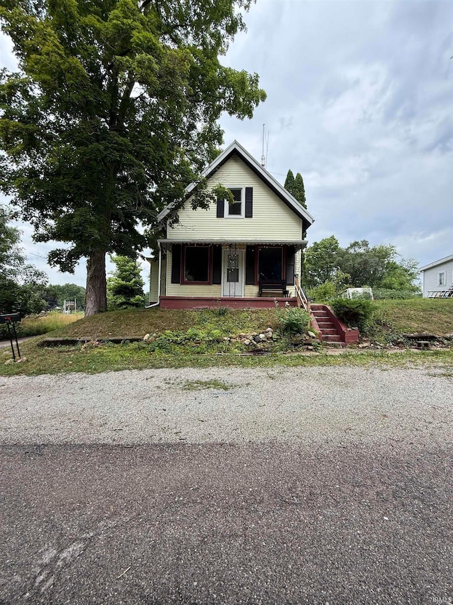 204 S Graceland Ave, Claypool, IN 46510 - photo 3