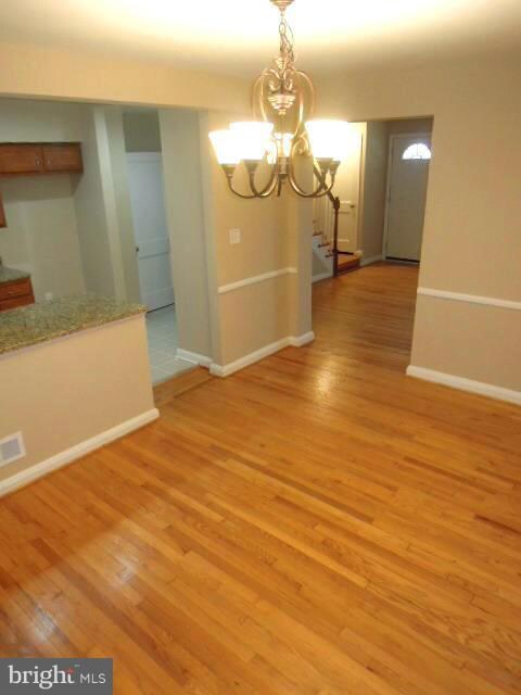 1357 Stonewood Rd, Baltimore, MD 21239 - photo 5